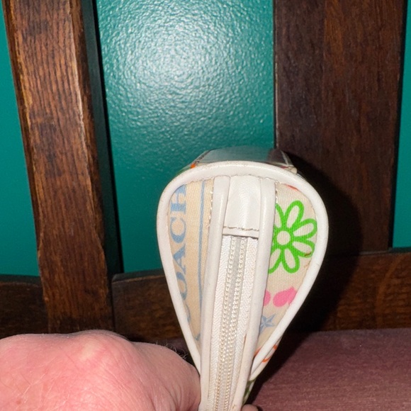 🌸☀️🌼🐝Coach Colorful Small Makeup Bag - Picture 8 of 10